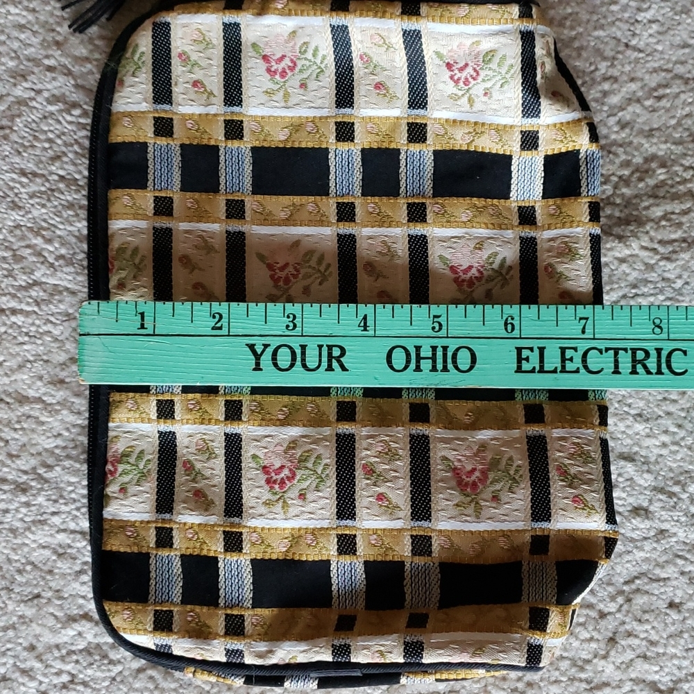 Cosmetic Bag - Picture 7 of 7